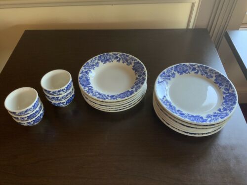 (18)vtg Jackson China Restaurant Ware Bowls/dinner Plates W/blue Flower