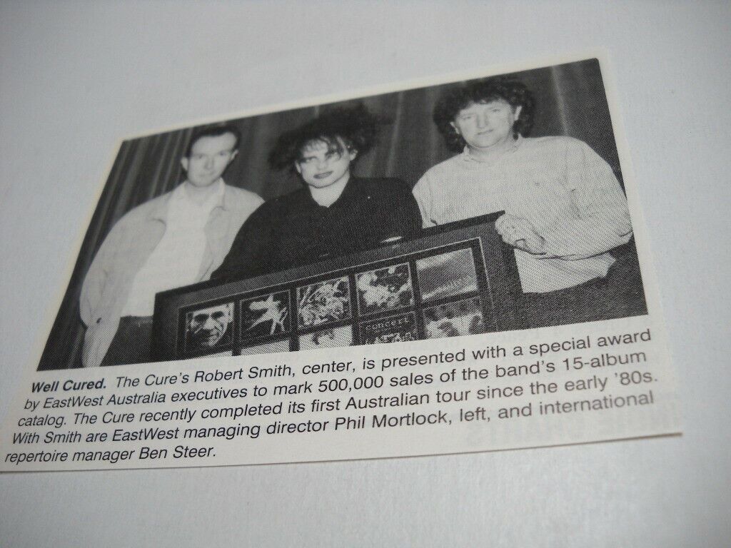 The CURE Robert Smith is well cured...with award 1992 music biz promo pic/text