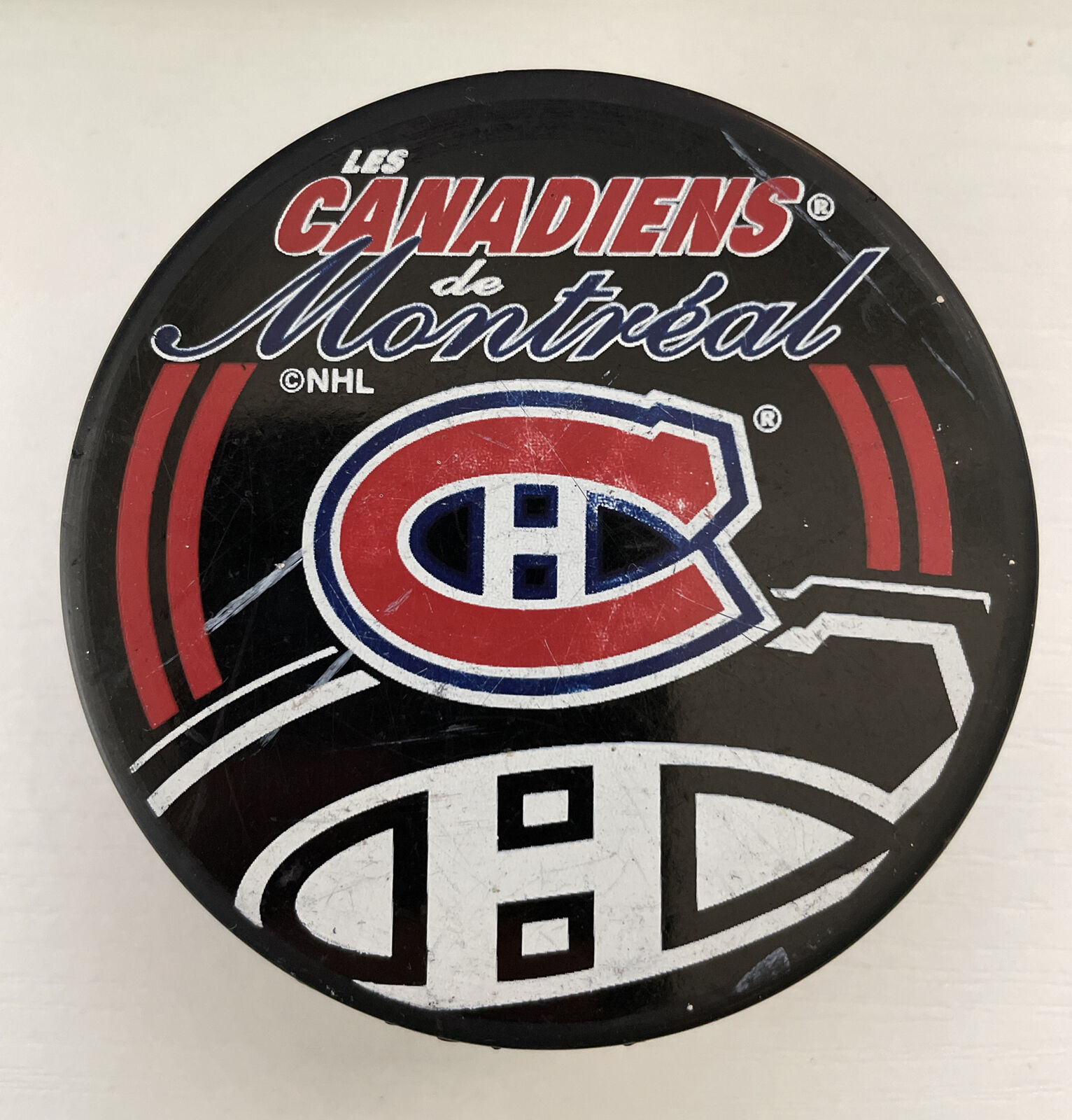 Montreal Canadians “Les Canadiens de Montreal” / NHL Official Hockey Puck