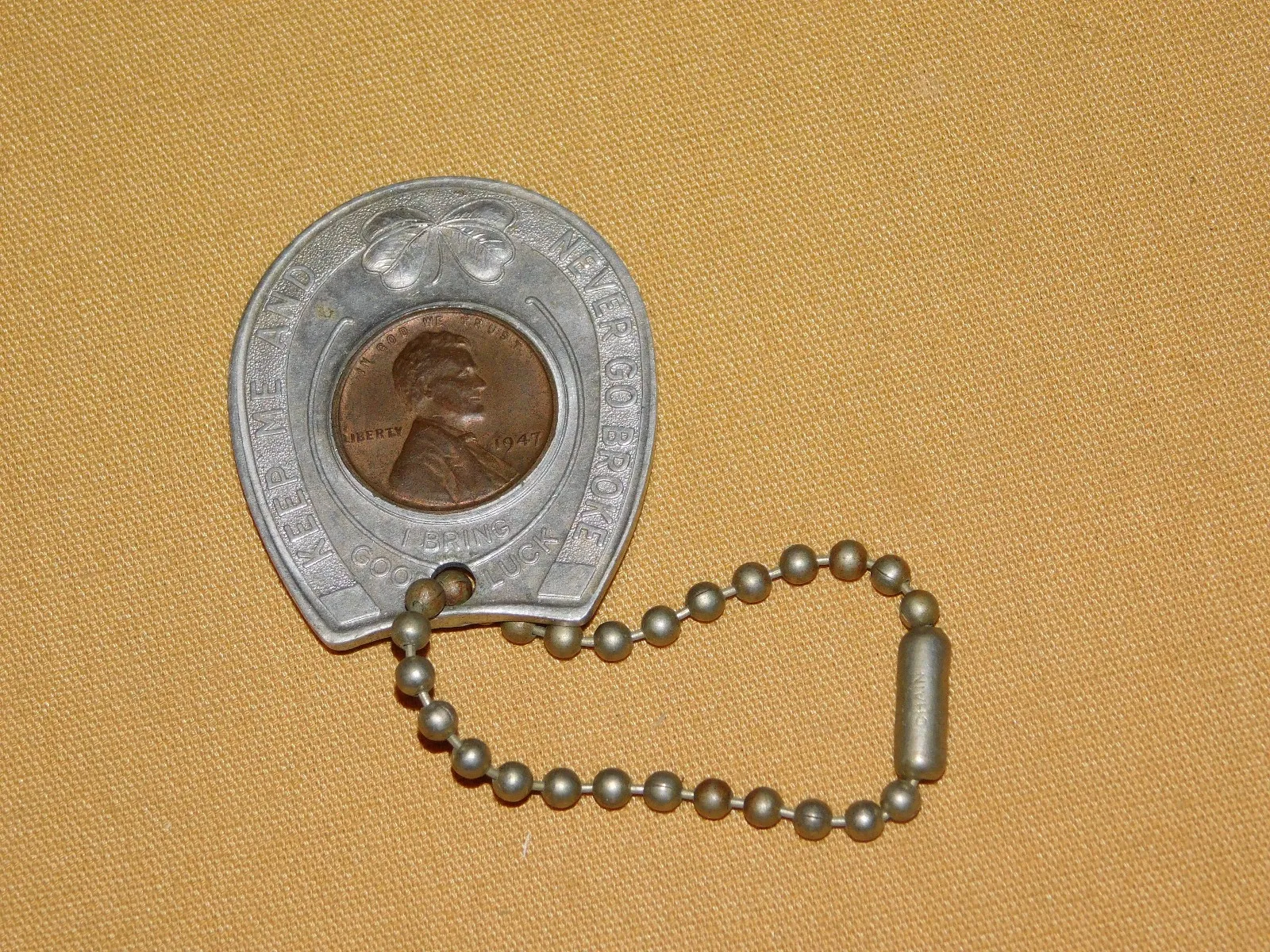 1947 US CENT GOOD LUCK PENNY STANDARD HORSE NAIL CORP NEW BRIGHTON PA KEYCHAIN