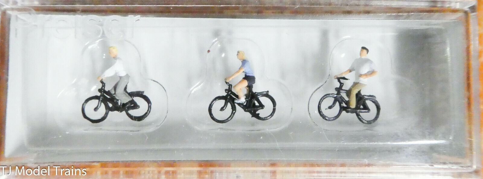 Preiser N #79089 Recreation & Sports -- Cyclists (1:160th Scale) Hand Painted